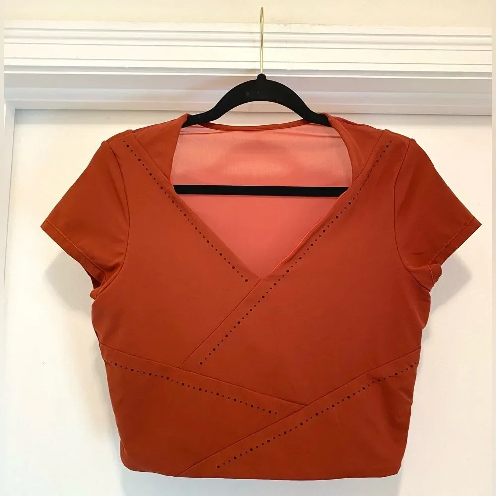 Athleta It’s a Wrap Crop Tee Orange Red Medium Yoga Work Out Athleisure